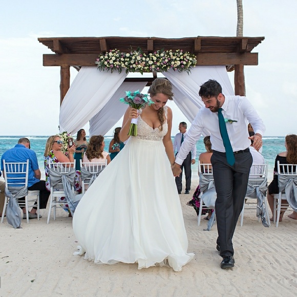 Wedding dress
